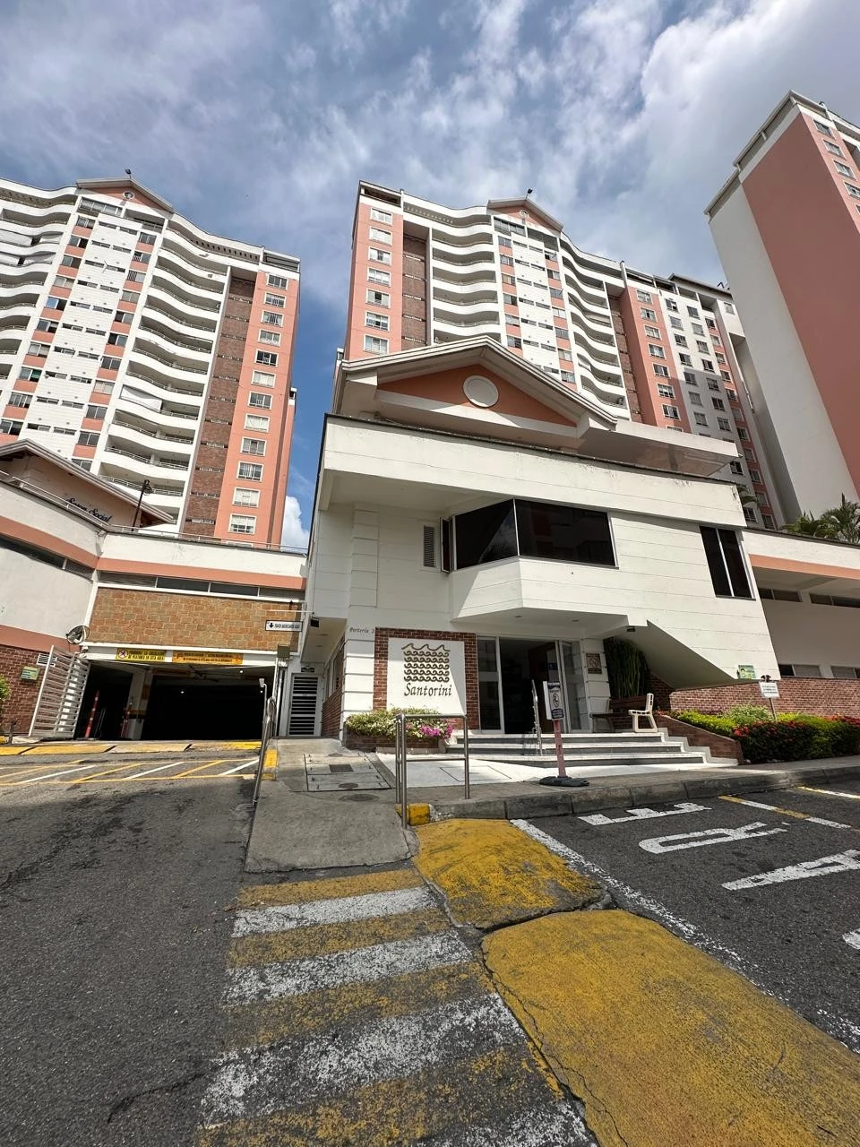 Venta Penthouse, Condominio Mediterrane, Santorini - Floridablanca