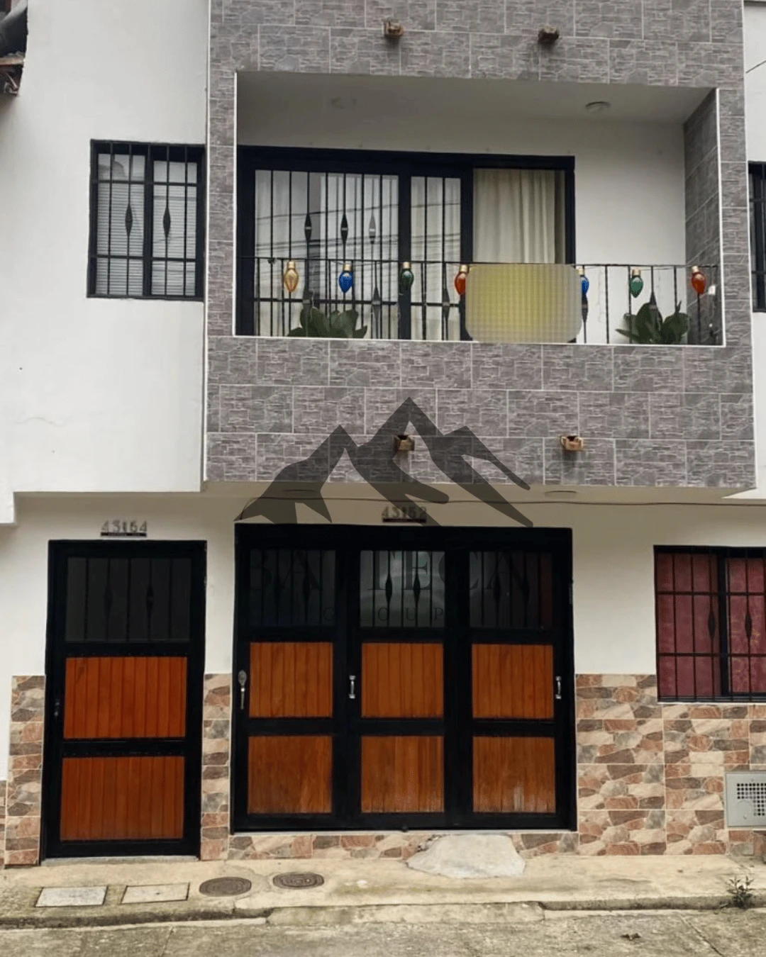 Segundo piso con terraza 