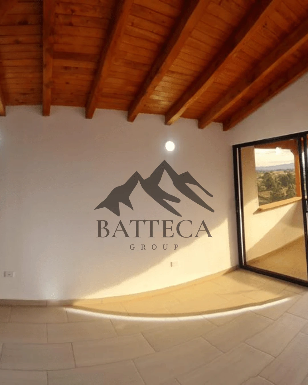 Tercer piso con mansarda - Imagen 4