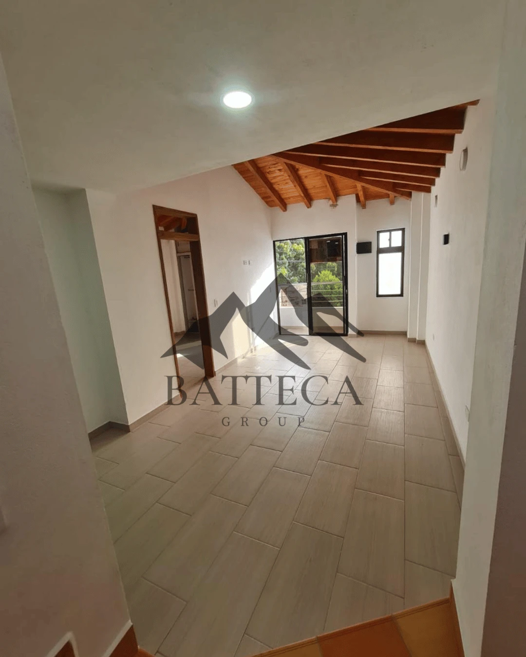 Tercer piso con mansarda