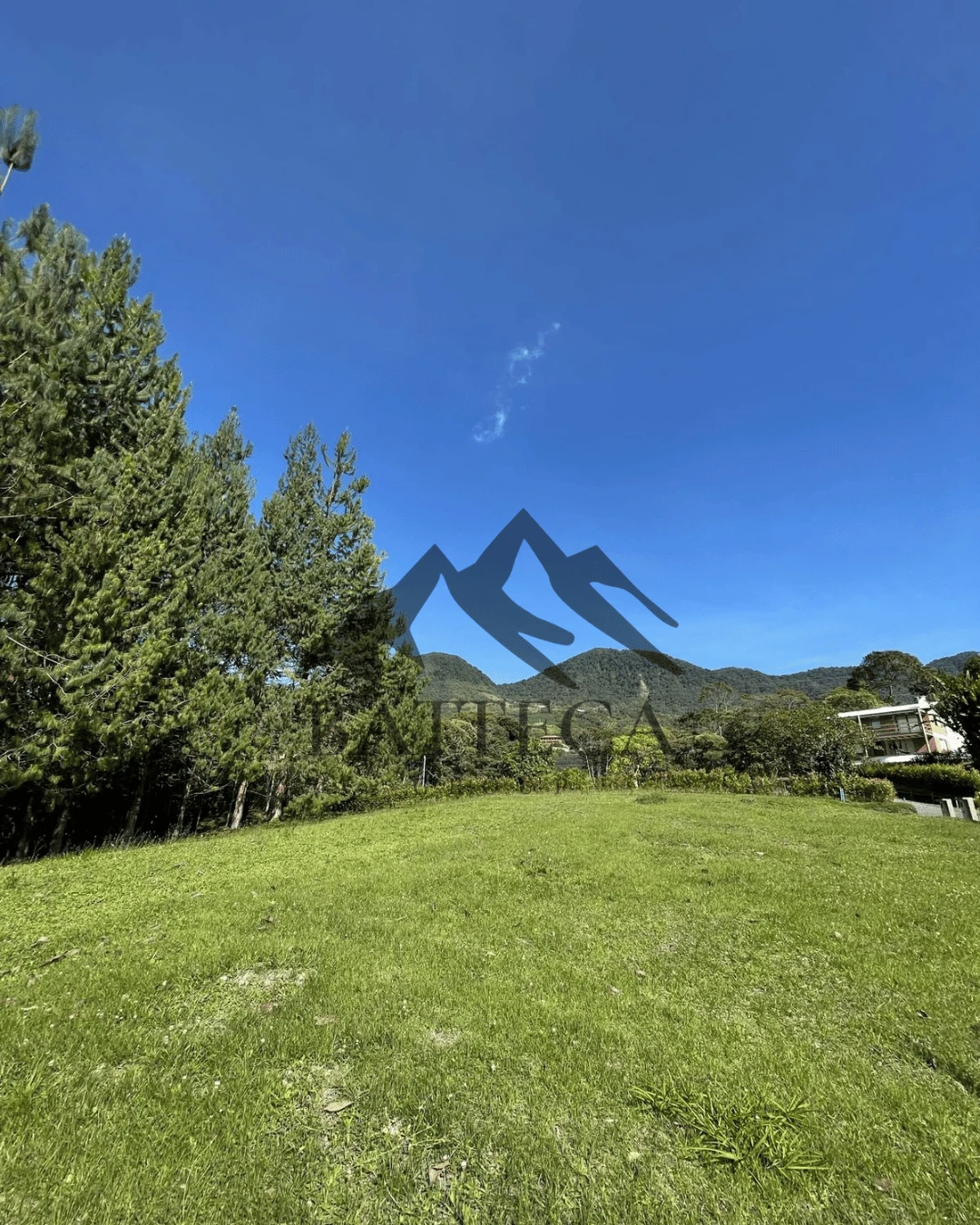 Lote en exclusiva parcelación - Imagen 4