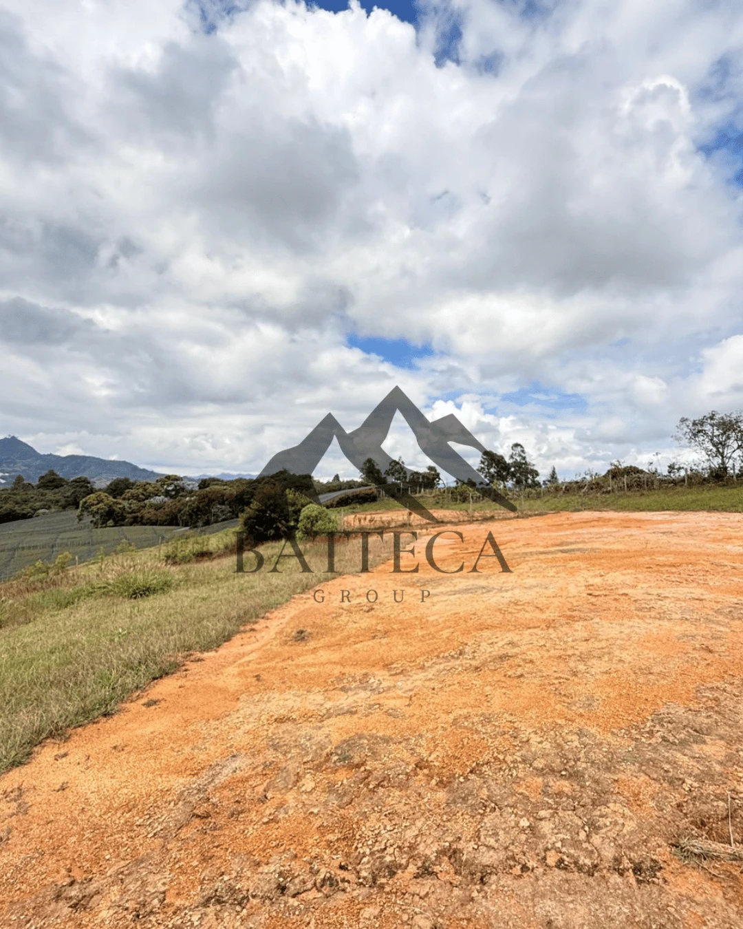 Lote con excelente topografía  - Imagen 4