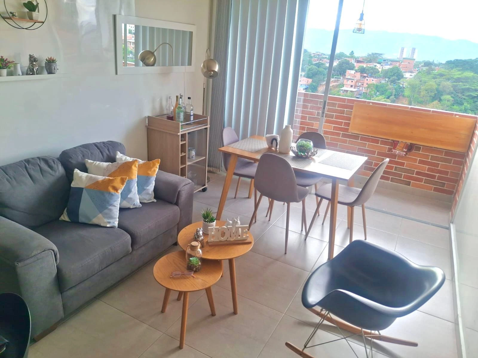Espectacular Apartamento Remodelado en San lorenzo Reserva - Imagen 5