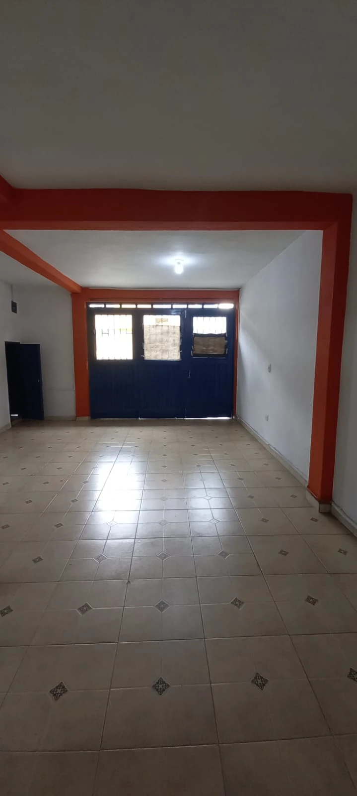 💼 Edificio de tres pisos en Santa Teresita, Dosquebradas - Imagen 5