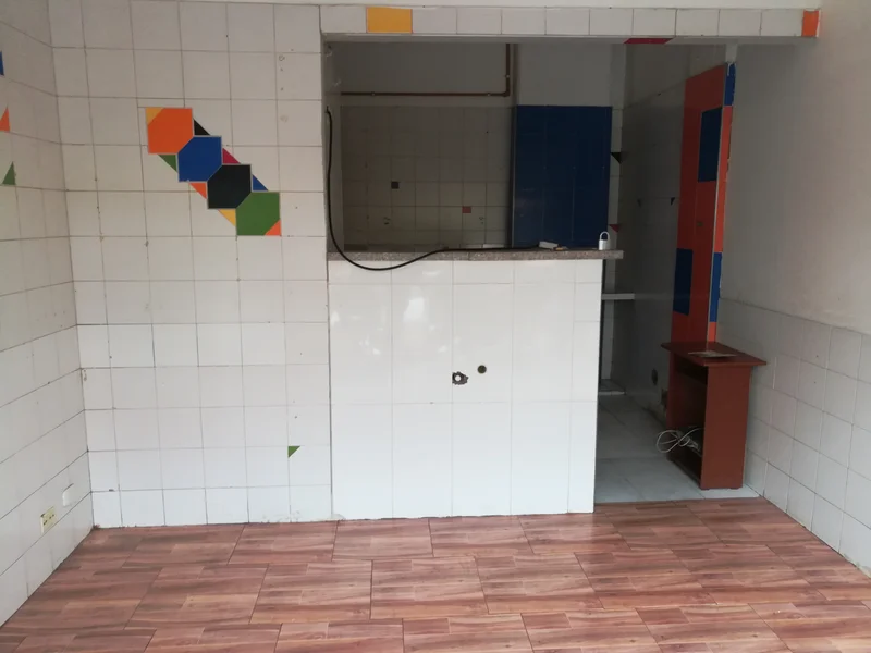 Excelente Local en Suba Plazoleta de Comidas