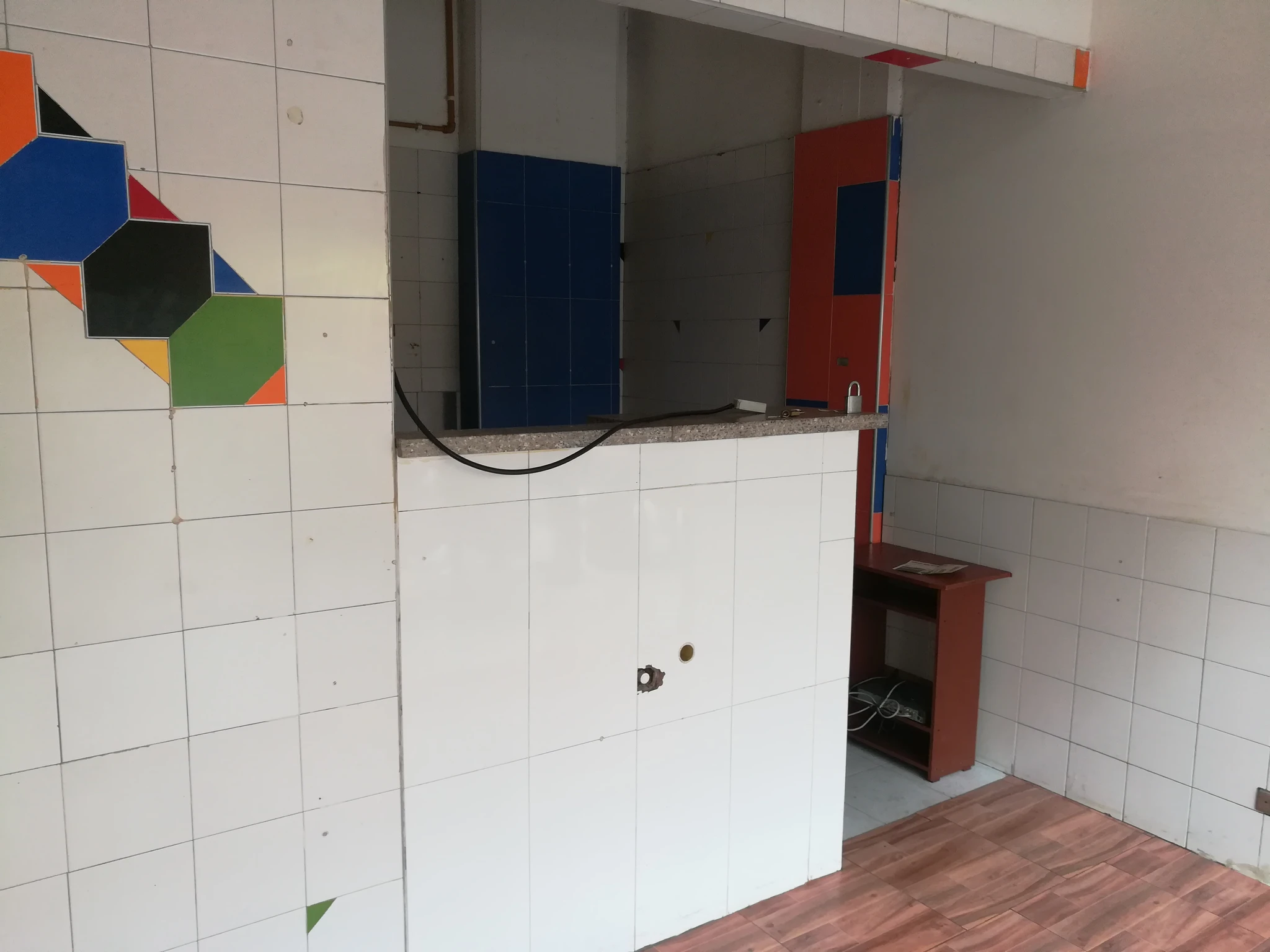 Excelente Local en Suba Plazoleta de Comidas - Imagen 3