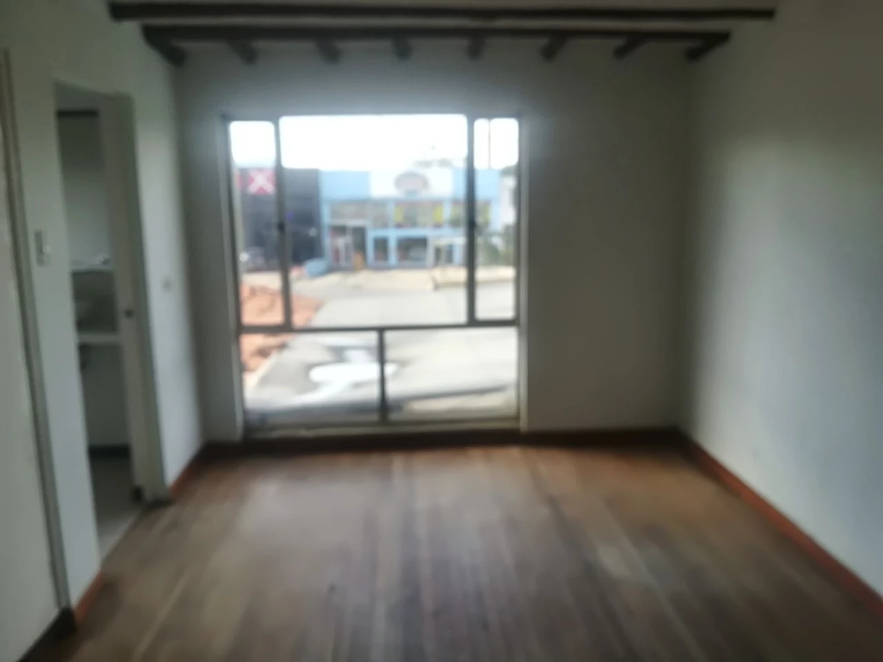 Casa Comercial y Habitacional sobre calle 127 - Imagen 2