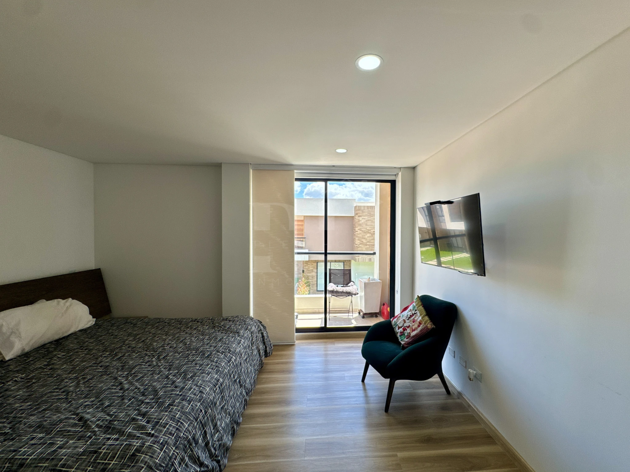 Vendo espectacular casa con terraza en Chía  - Imagen 6