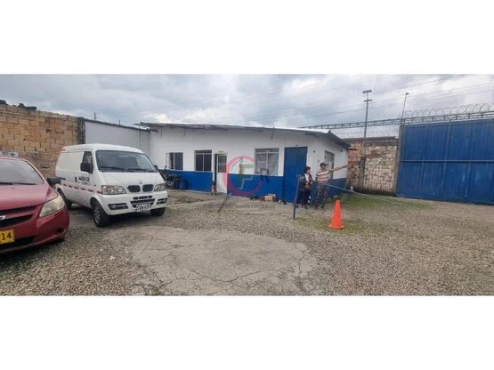 CALLE 80 LOTE EN VENTA 2.570 M2