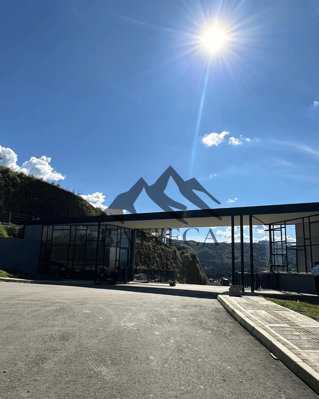 Lote en exclusiva parcelación. - Imagen 2