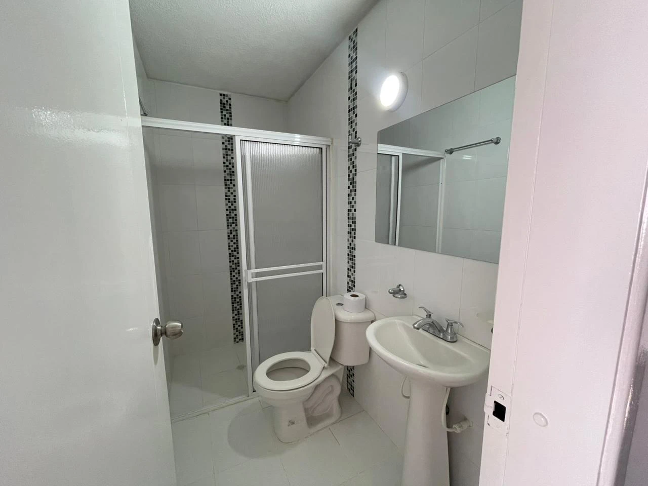 Venta Casa Independiente Comercial o Vivienda - Altos de Pan de Azúcar, Bucaramanga - Imagen 13