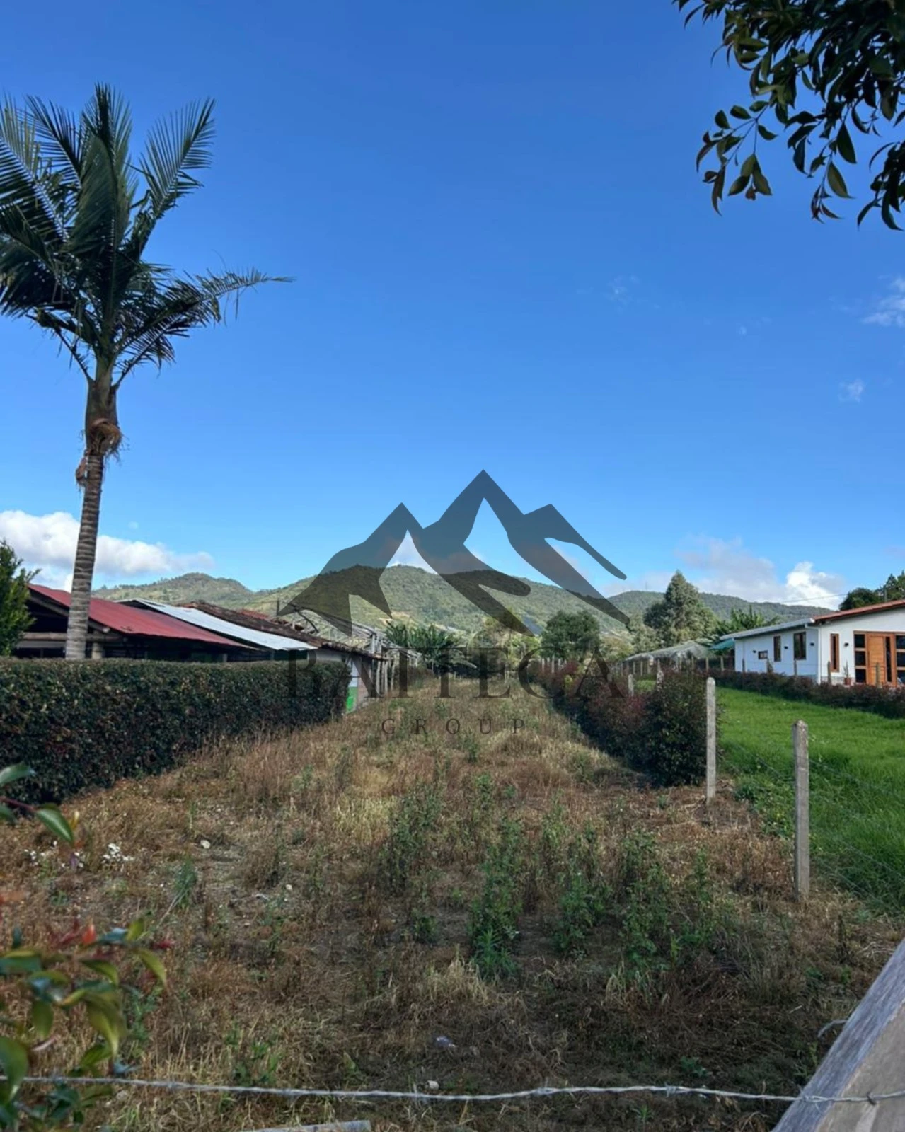 Lote con excelente ubicación en venta - Imagen 5