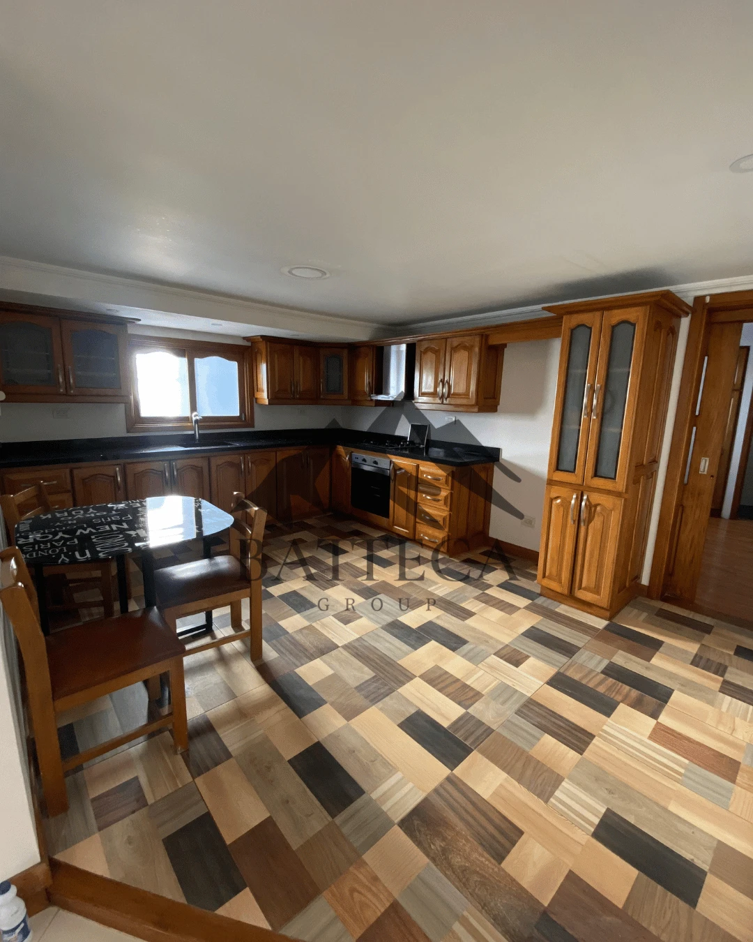 Apartamento segundo piso esquinero - Imagen 3