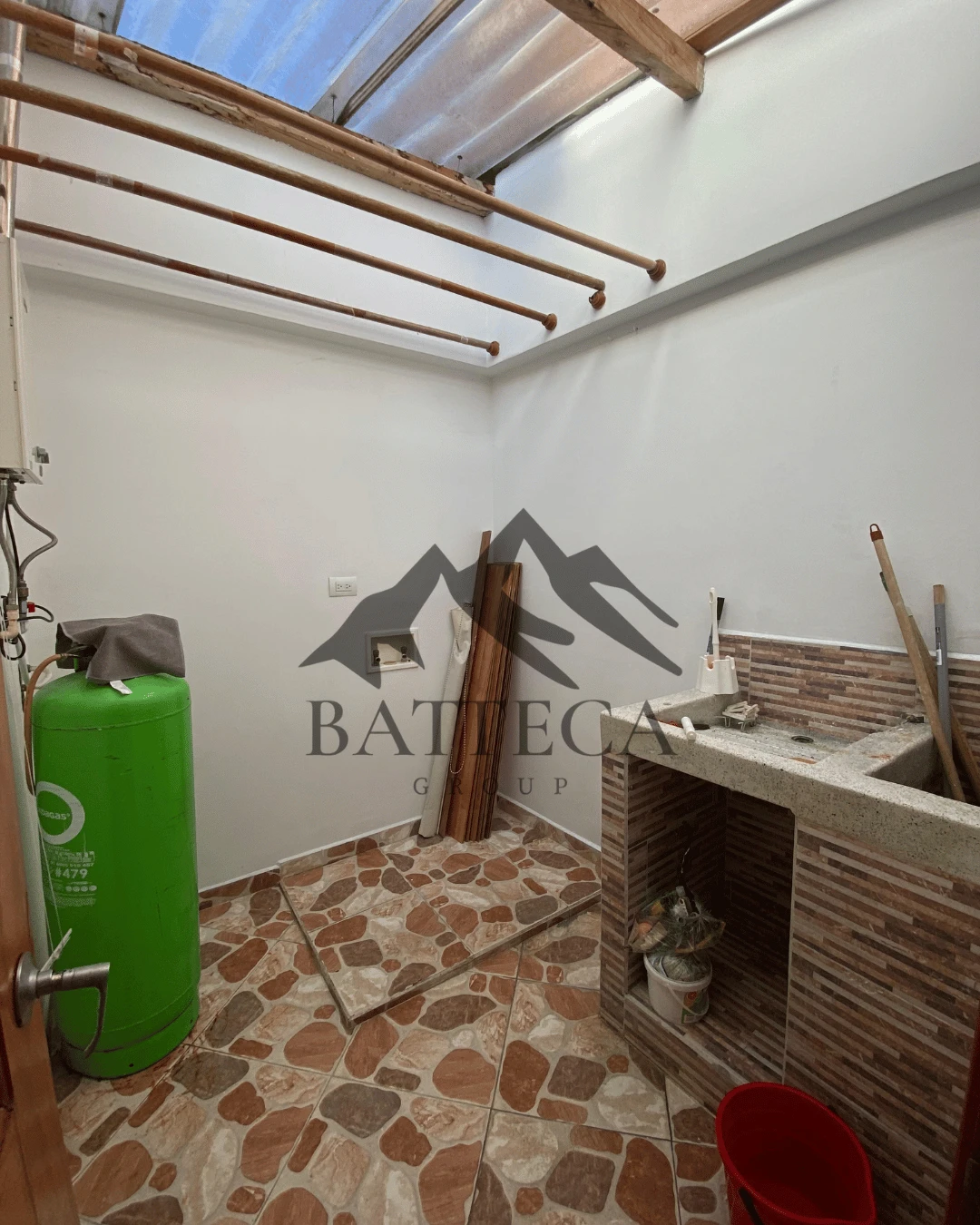 Apartamento segundo piso esquinero - Imagen 8