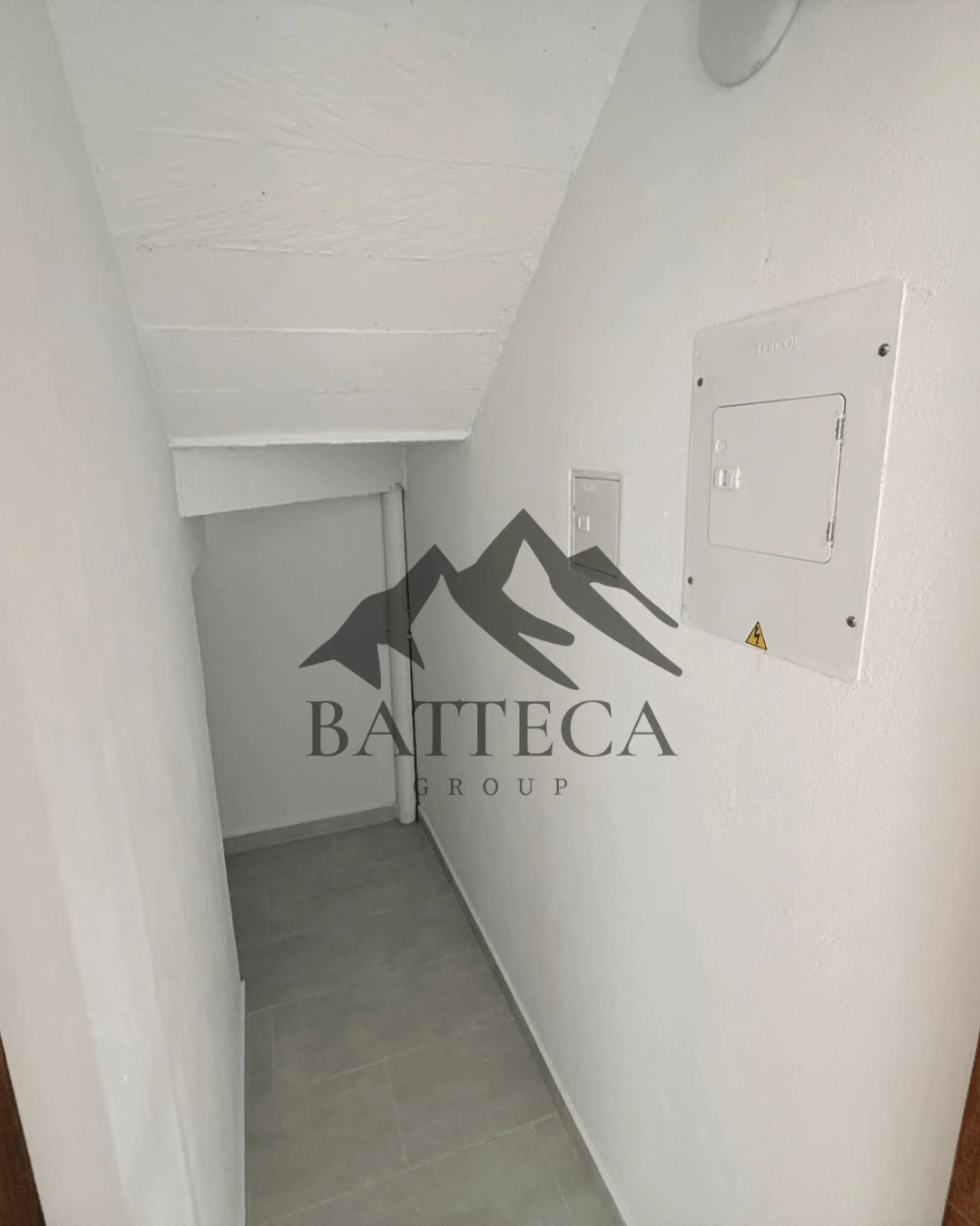 Segundo piso esquinero + mansarda en venta - Imagen 10