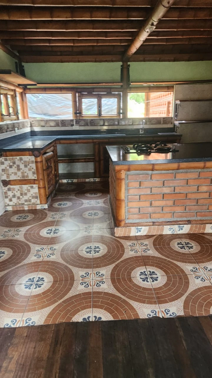 Finca en Santa Elena con precio de oportunidad - Imagen 8