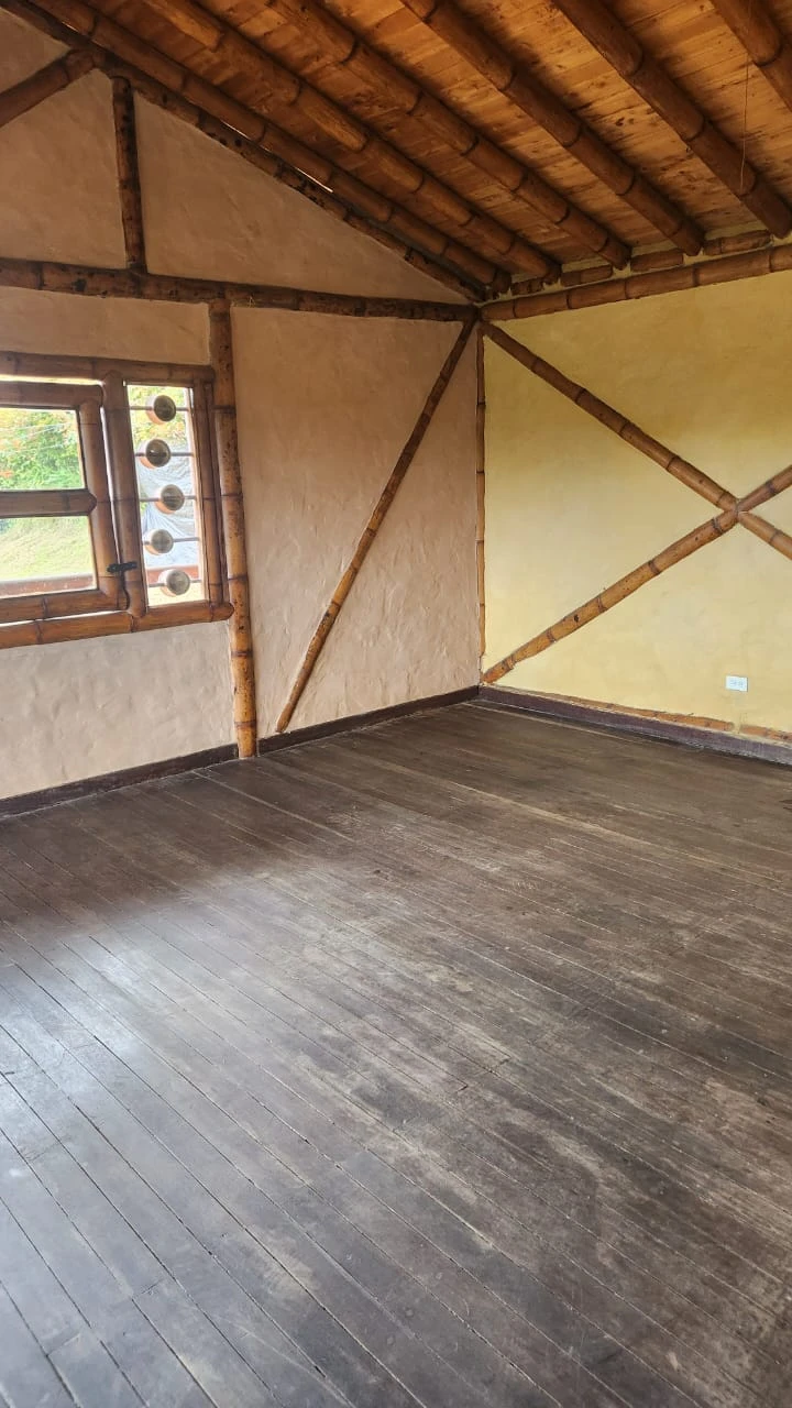 Finca en Santa Elena con precio de oportunidad - Imagen 9