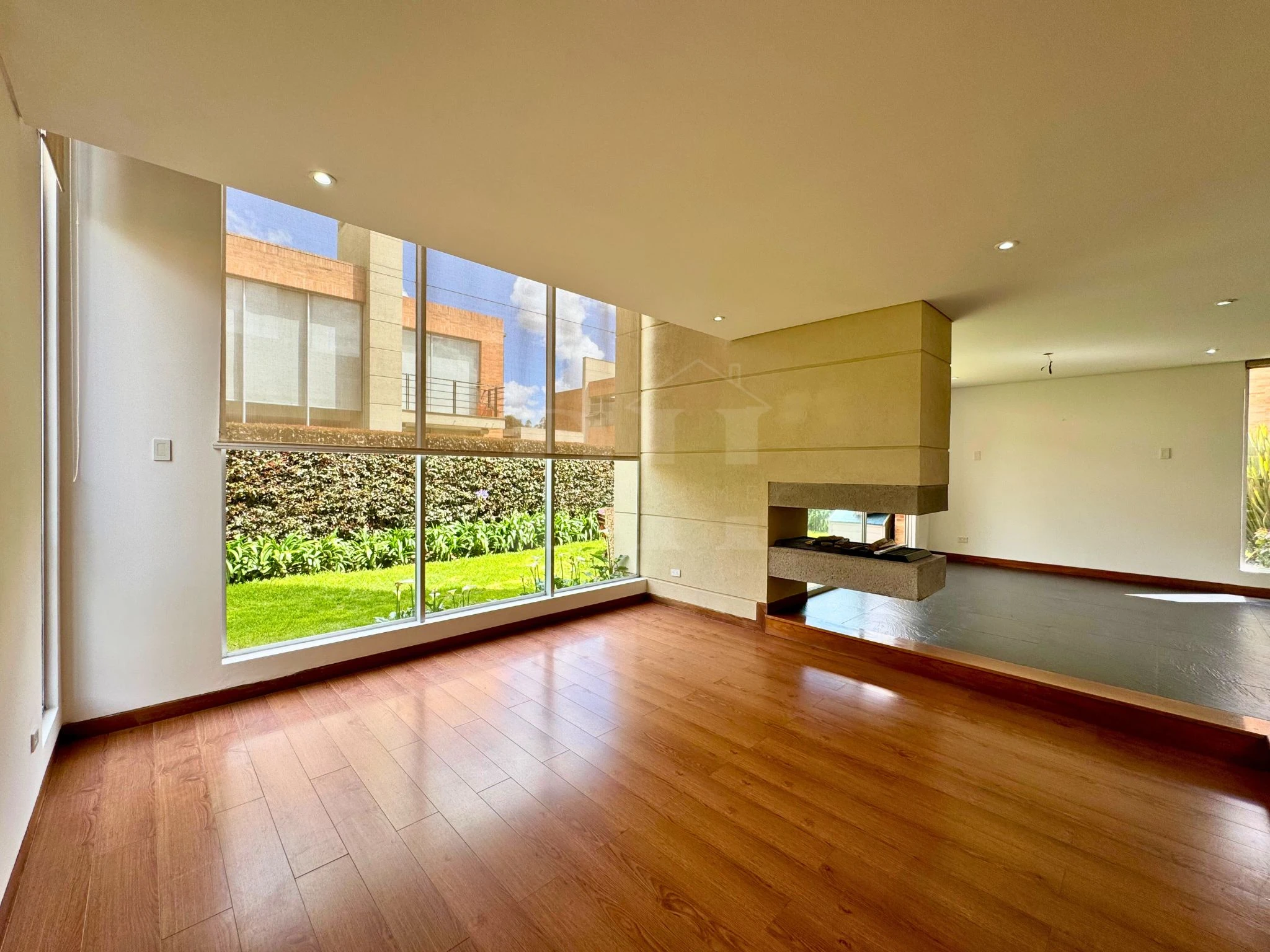 Arriendo casa en Chía conjunto club house - Imagen 3