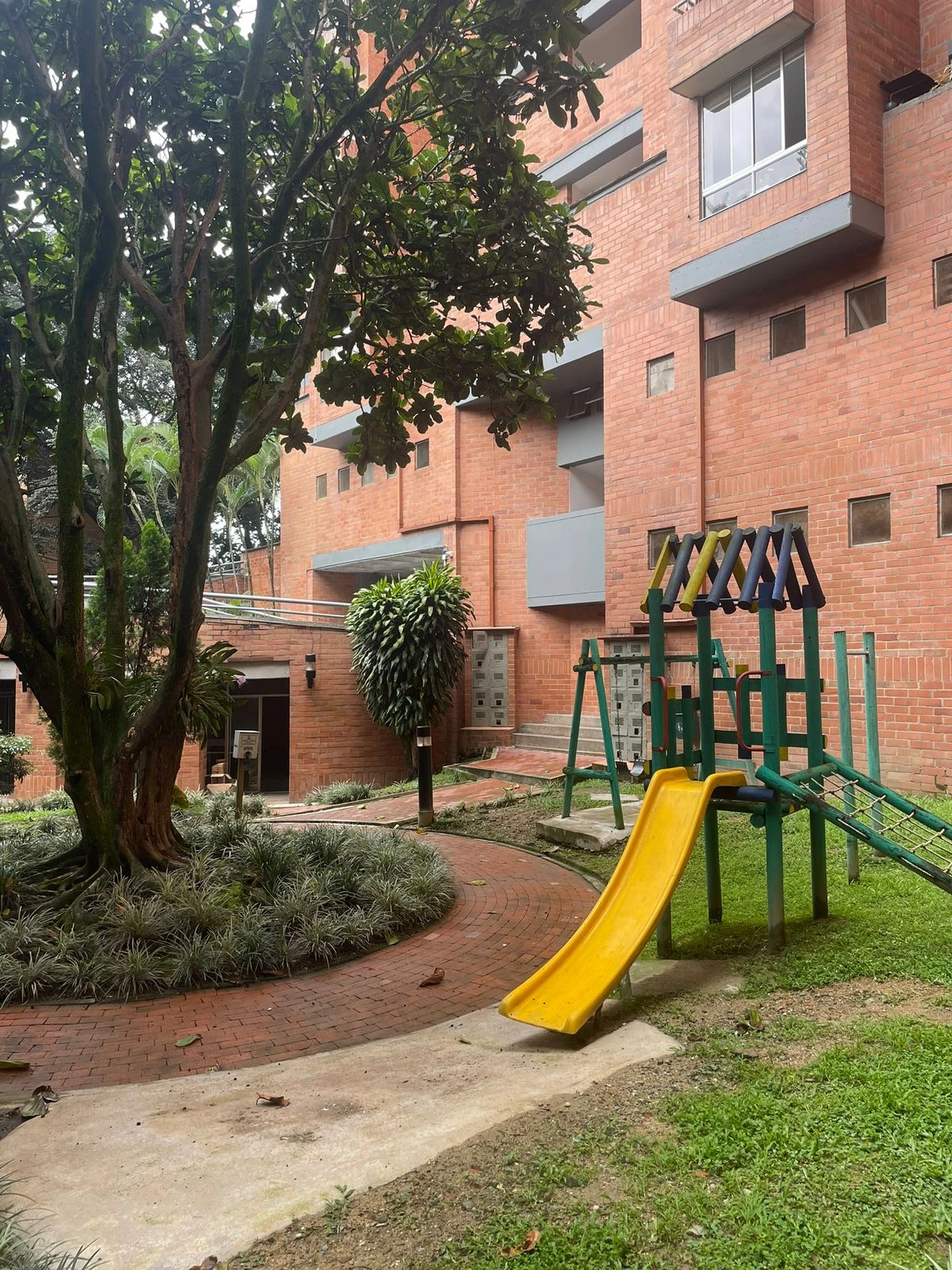 Venta de Apartamento en el Poblado, sector Loma de San Julian - Imagen 7