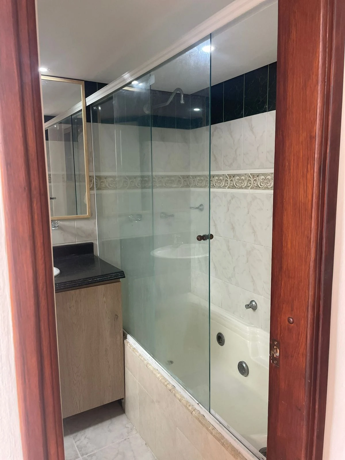 Venta de Apartamento en el Poblado, sector Loma de San Julian - Imagen 12