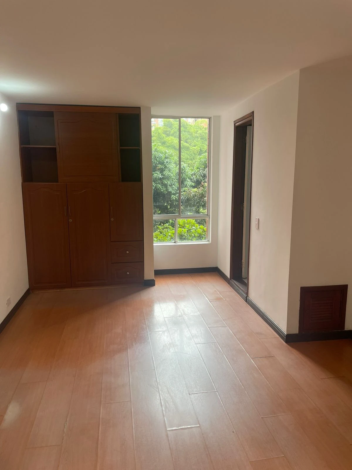 Venta de Apartamento en el Poblado, sector Loma de San Julian - Imagen 3