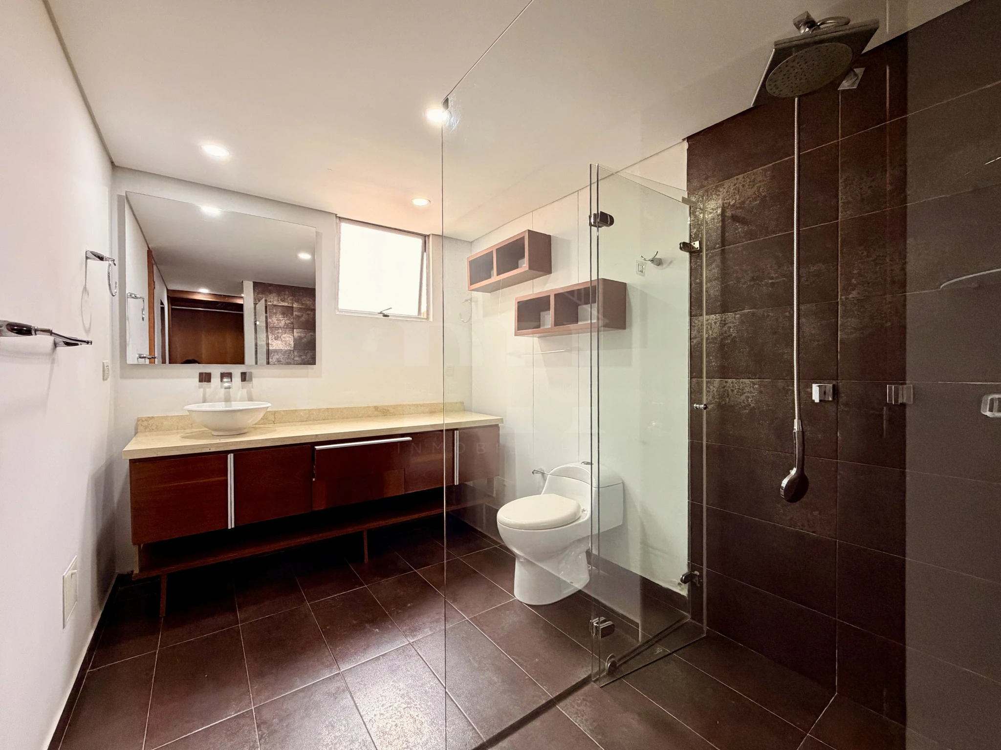 Vendo casa de tres niveles en Pinares Chía  - Imagen 11