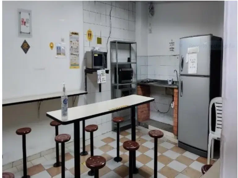 BODEGA PUENTE ARANDA 1800 M2 - Imagen 4