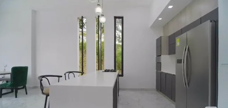 Casa finca con piscina en Parcelación - Imagen 2