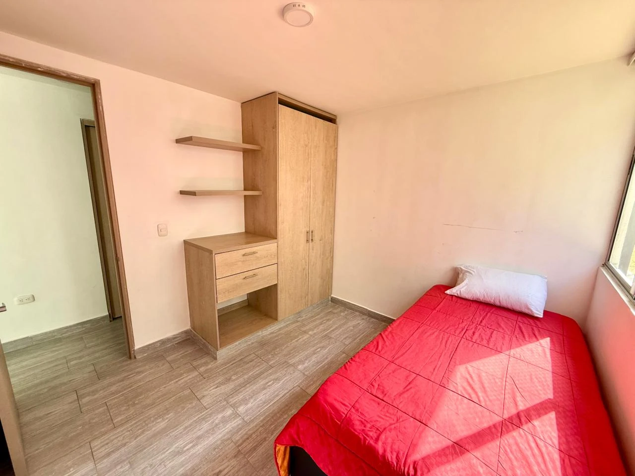 Apto Portelo / 2 Hab / 2 Baños / Balcón / Piso 1 / $330.000.000 - Imagen 4