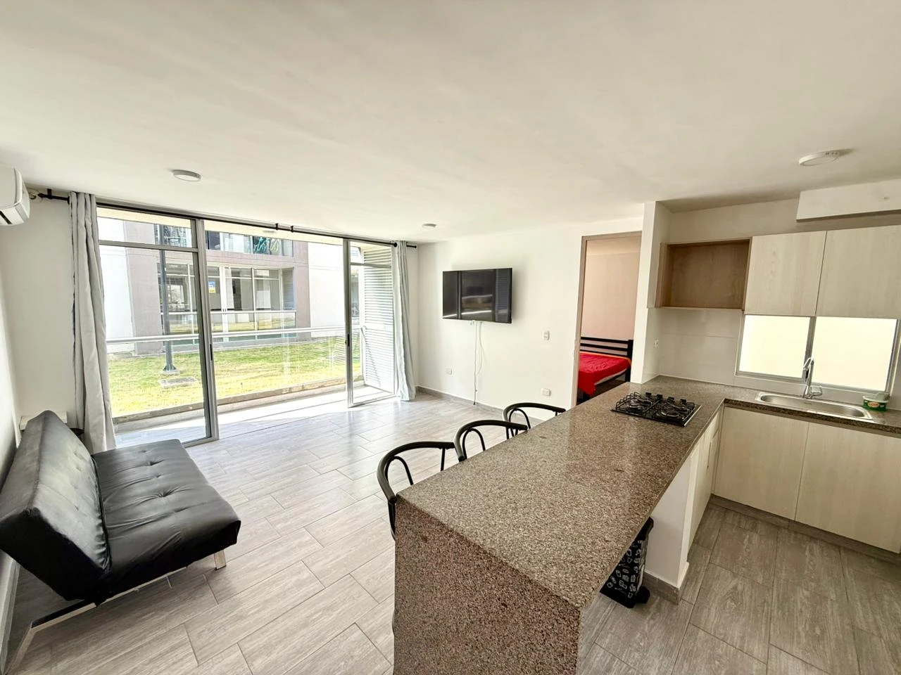 Apto Portelo / 2 Hab / 2 Baños / Balcón / Piso 1 / $330.000.000 - Imagen 1