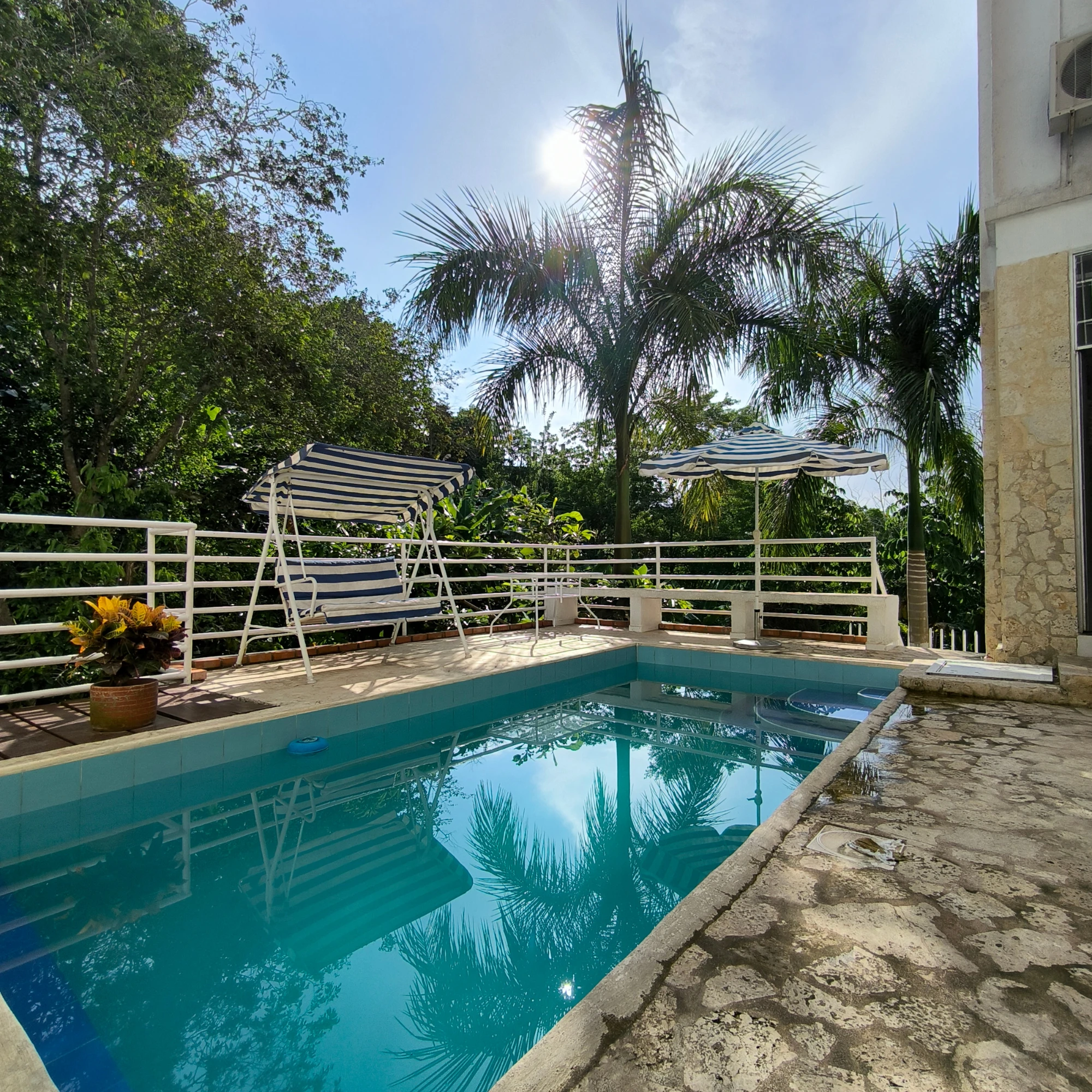 Casa Campestre de Alto Nivel con Piscina Privada en Bosques de Guadalupe | Espacios Ideales para Vivir y Disfrutar en Familia