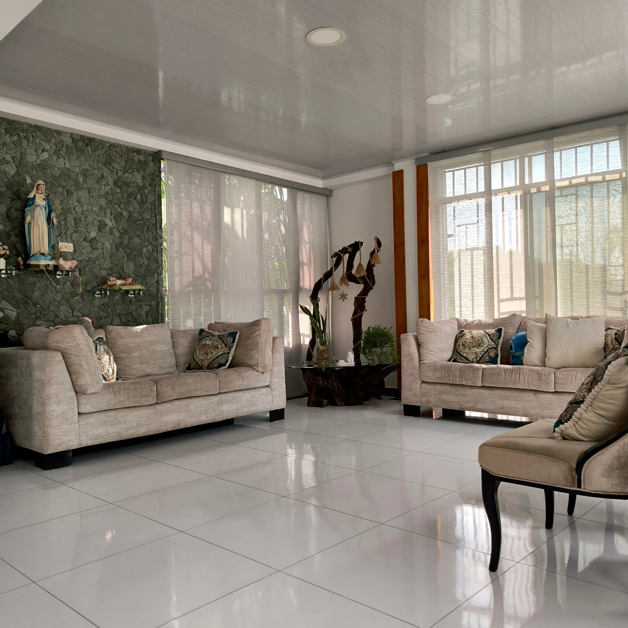 Casa Campestre de Alto Nivel con Piscina Privada en Bosques de Guadalupe | Espacios Ideales para Vivir y Disfrutar en Familia - Imagen 4