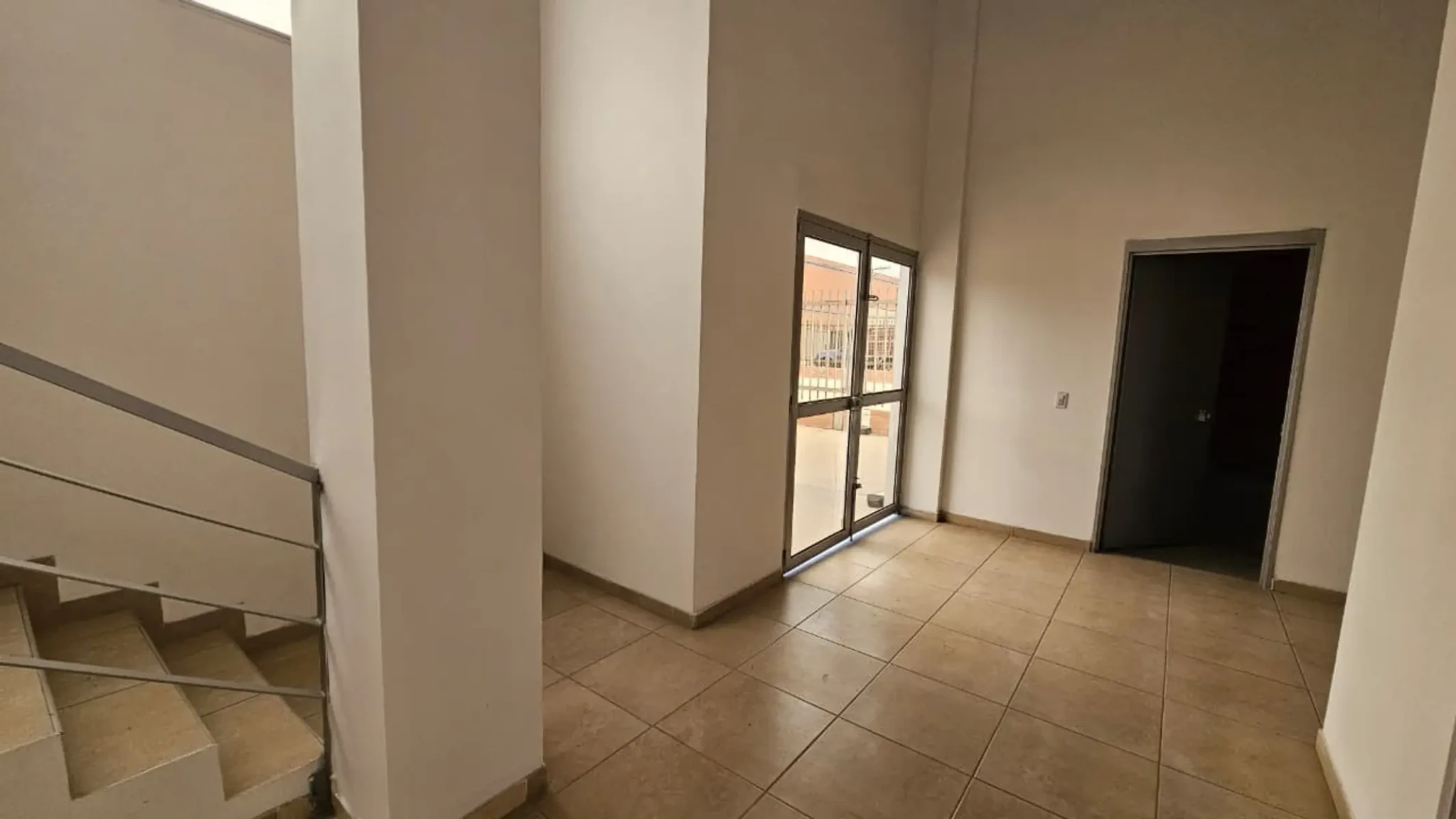 BODEGA EN ZONA INDUSTRIAL MOSQUERA 900 M2 - Imagen 4