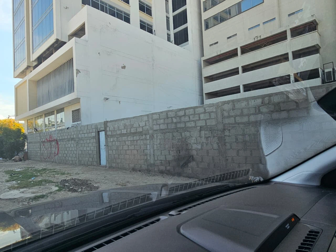 Lote En Exclusivo Sector EL PRADO Junto a Hotel Best Western - Santa Marta - Imagen 3