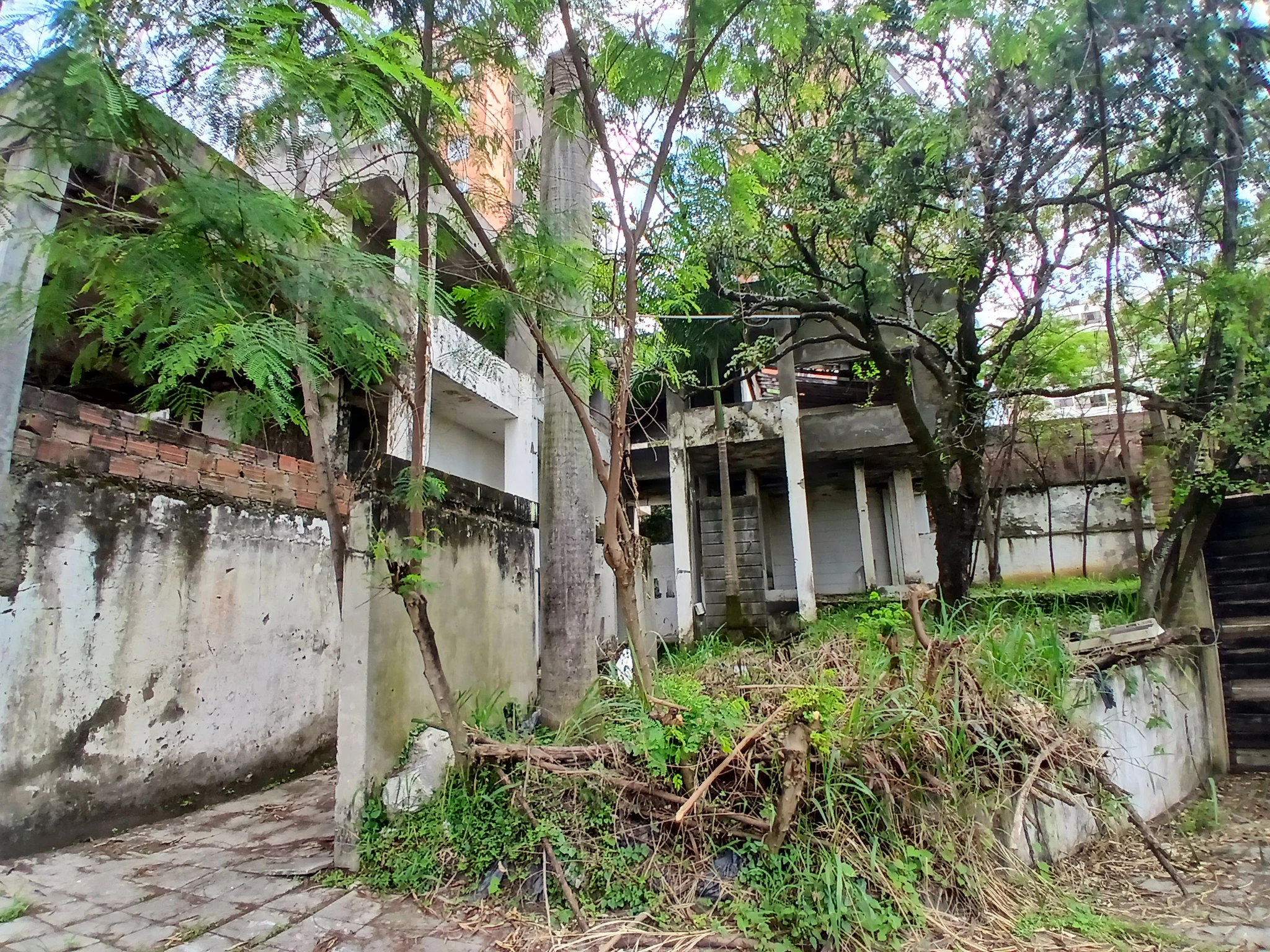 VENTA LOTE BARRIO CRISTALES - Imagen 3