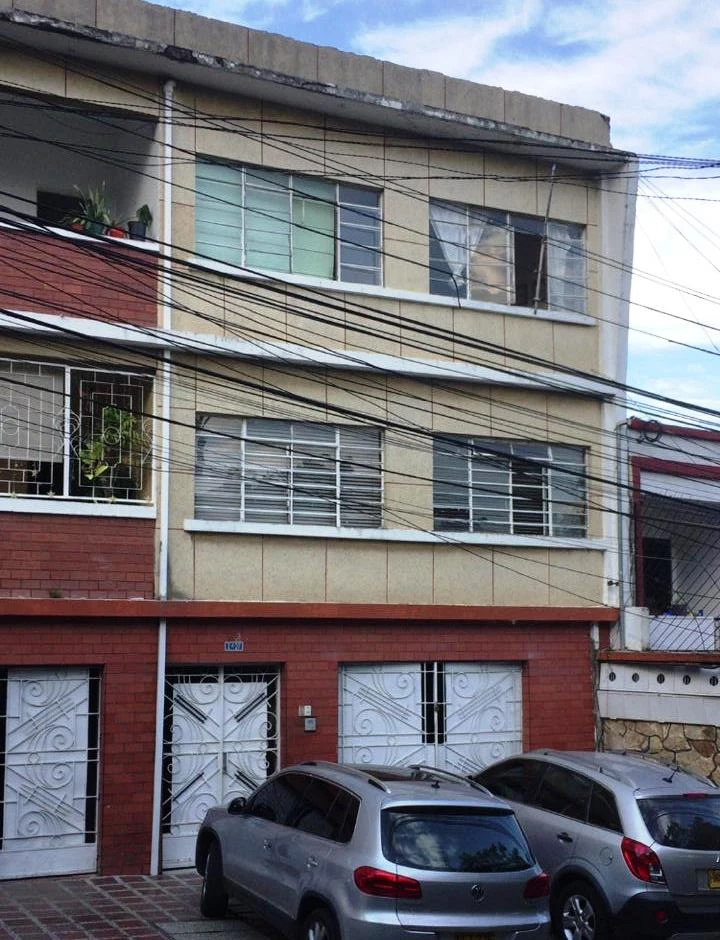 VENTA EDIFICIO BARRIO MIRAFLORES - Imagen 3