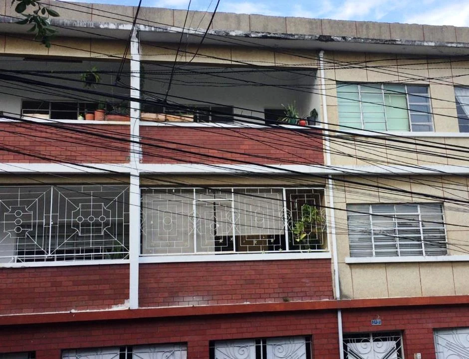 VENTA EDIFICIO BARRIO MIRAFLORES - Imagen 2