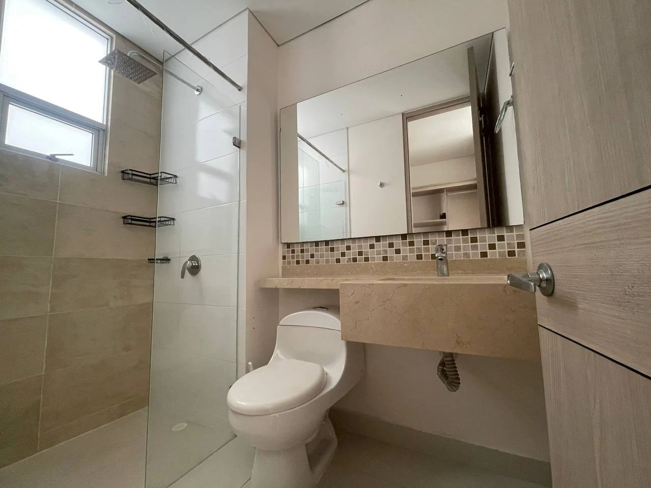 Apartamento en Burano · Frente al Hospital Serena del Mar - Imagen 5