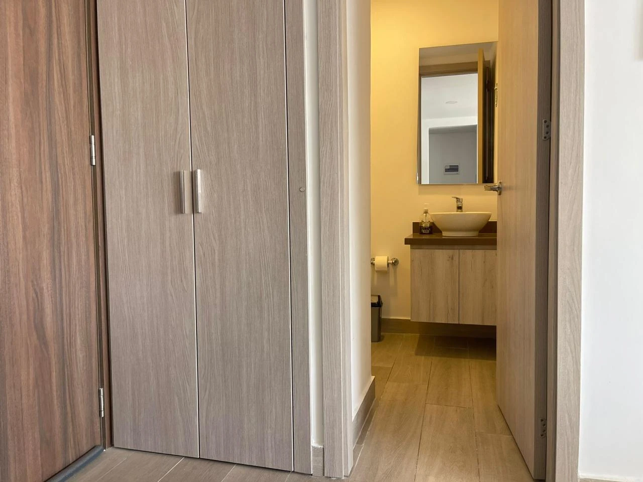 Apartamento en venta en Altana Cartagena | 2 habitaciones, distrito térmico y piscina infinita - Imagen 11