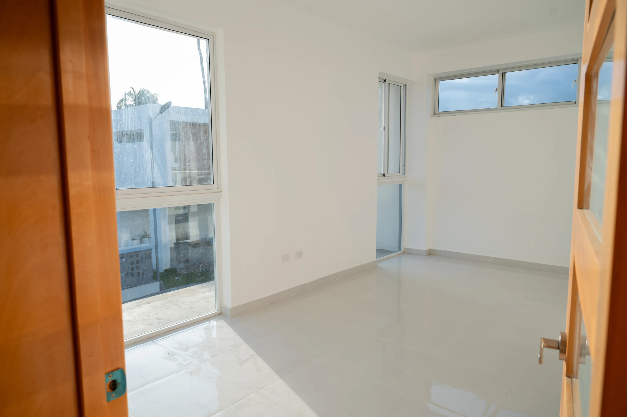 Residencial Quintas del Sur en San Cristóbal, casas modernas, espaciosas y muy hermosas. - Imagen 3