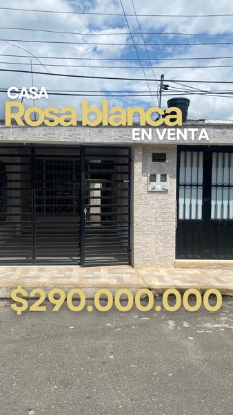 Hermosa casa en rosa blanca
