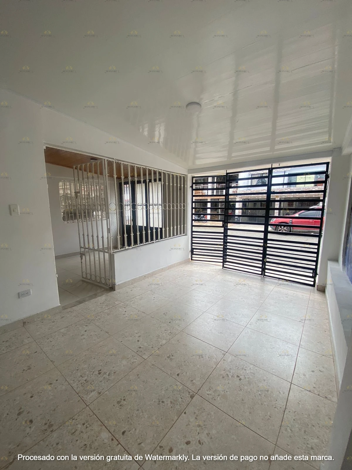 Hermosa casa en rosa blanca - Imagen 8