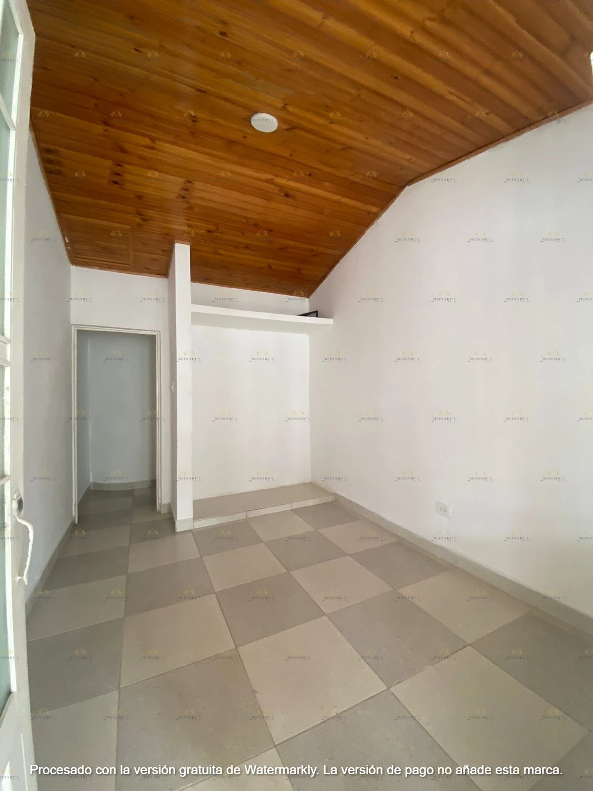 Hermosa casa en rosa blanca - Imagen 7