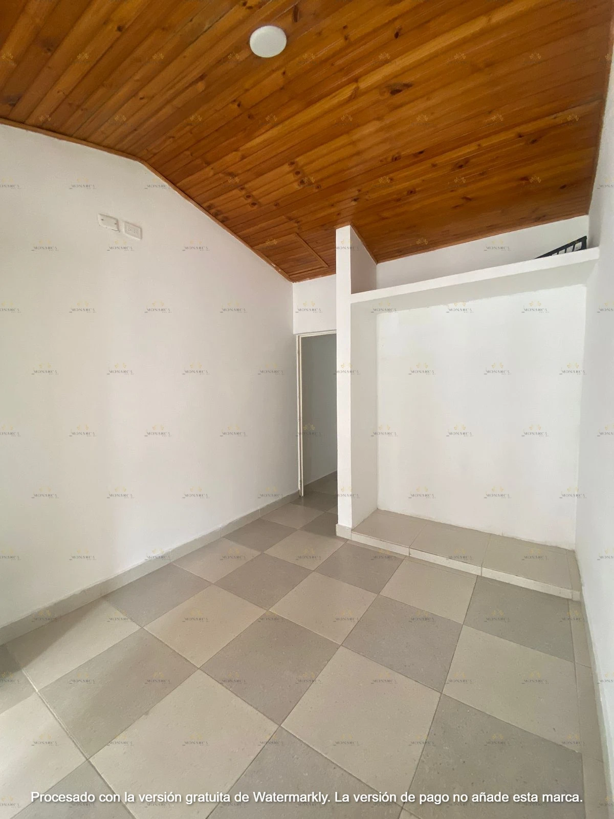 Hermosa casa en rosa blanca - Imagen 6