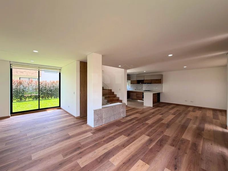 Arriendo casa para estrenar en Chía- Tiquizá con lote independiente