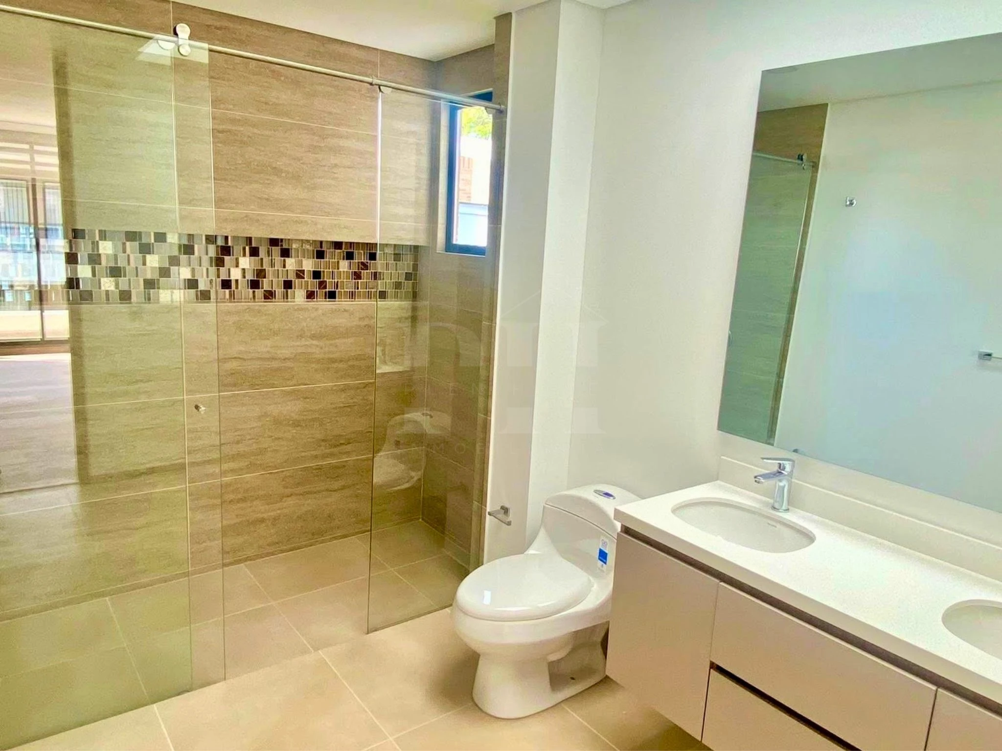 Arriendo casa para estrenar en Chía- Tiquizá con lote independiente - Imagen 9