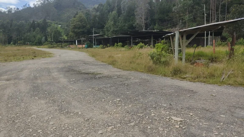 LOTE AGROINDUSTRIAL CON 150 KVA  EL ROSAL ALTO DEL VINO 10.000 M2 - otro en MOSQUERA