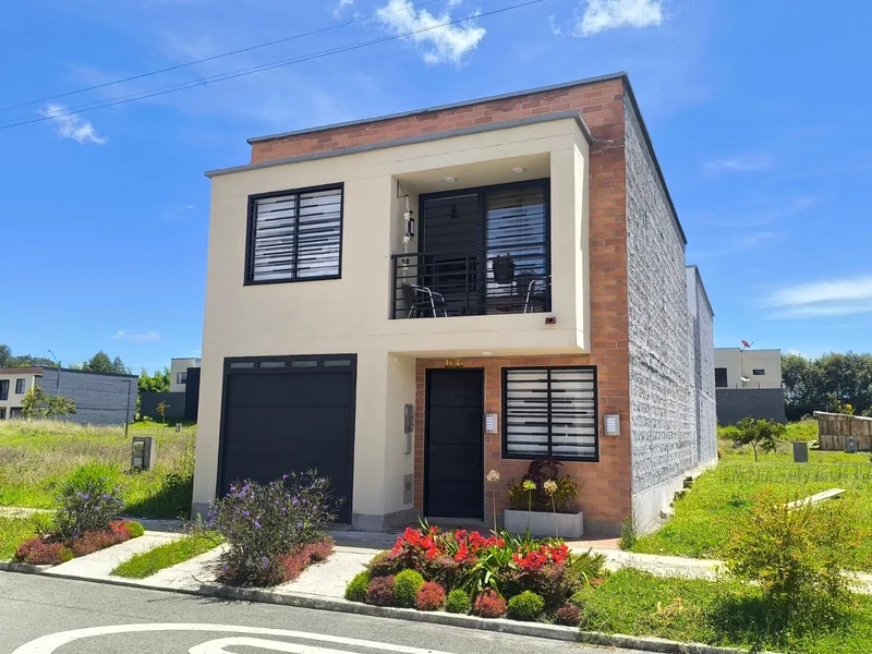 Casa unifamiliar (Urbanización Jardines del Carmen)