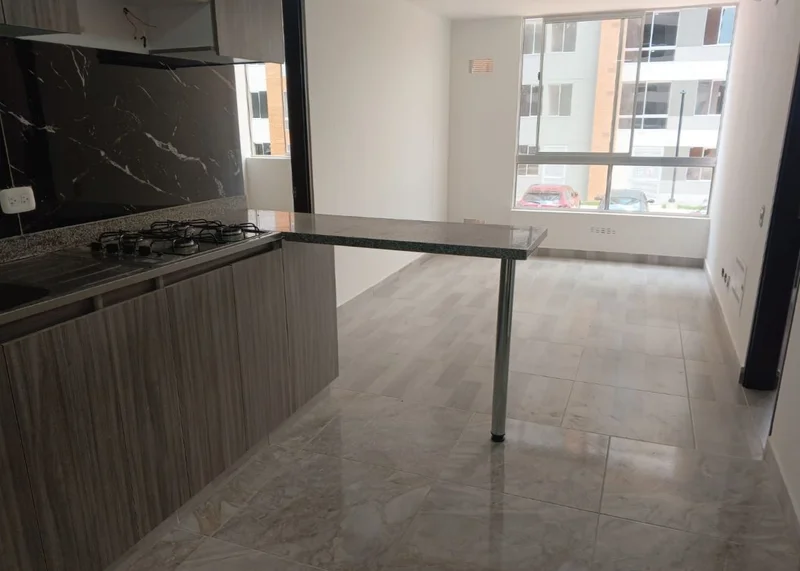 ARRIENDO APARTAMENTO  LAGOS DE TORCA LECO