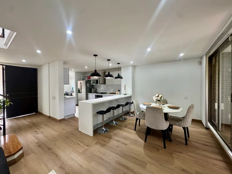 Vendo casa remodelada en Palo de Agua KATIOS